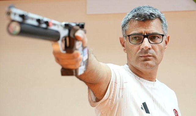 Yusuf Dikeç’ten bir madalya daha!