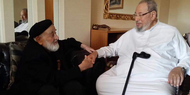 Yusuf el-Karadavi'den Emin Saraç Hoca için taziye