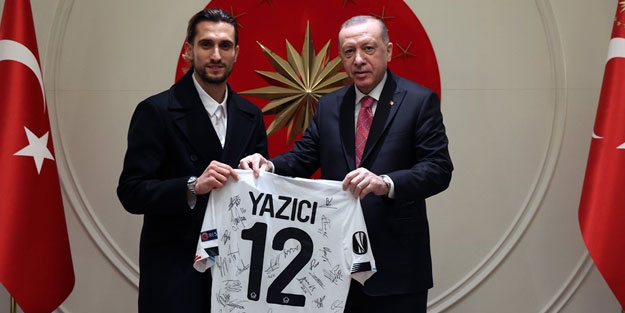 Yusuf Yazıcı'dan Cumhurbaşkanı Erdoğan'a forma