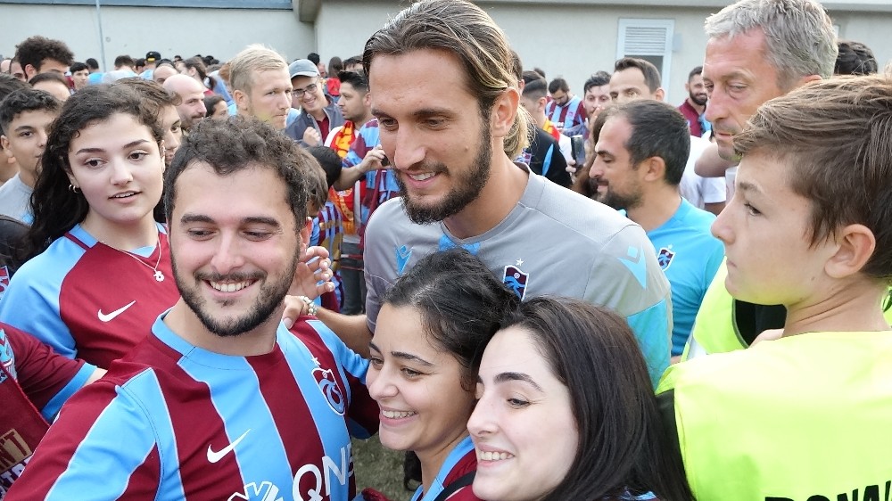 Yusuf Yazıcı’dan transfer tebessümü 