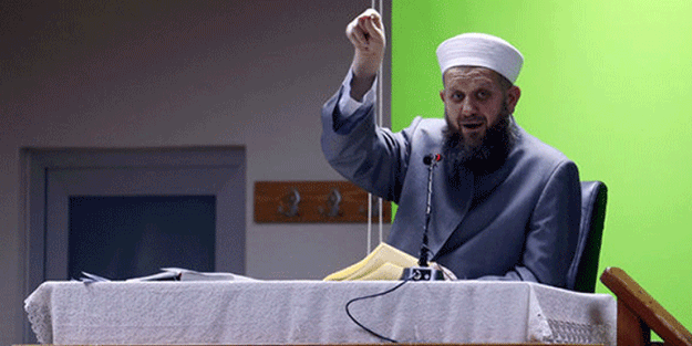 Yusuf Ziya Gümüşel Hoca kalp krizi geçirdi