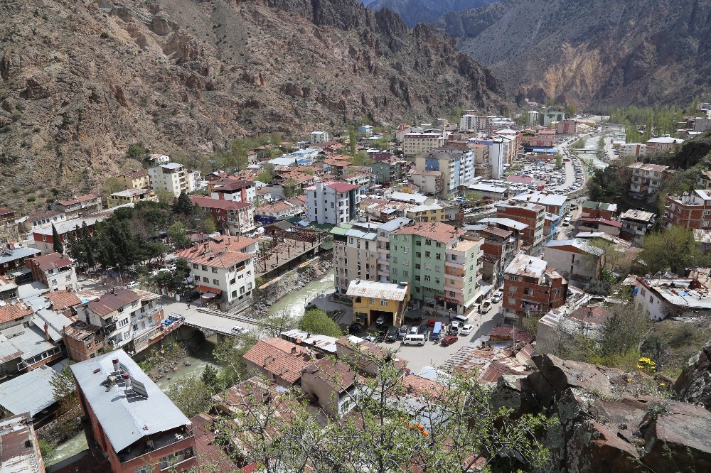 Yusufeli 2 Haziran’da sandık başına gidiyor 