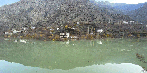 Yusufeli Barajı'nda su seviyesi 47 metreye ulaştı! Evler birer birer sular altında kalmaya başladı