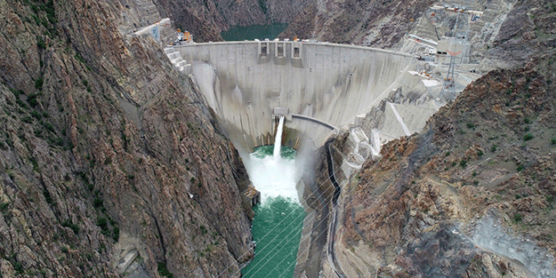 Yusufeli Barajı'nda su seviyesinin yüksekliği 177 metreye ulaştı