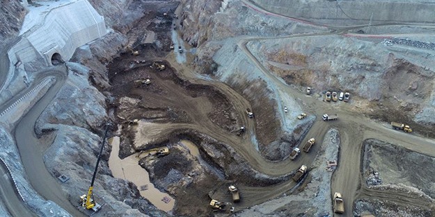 Yusufeli Barajı'nda yoğun çalışma