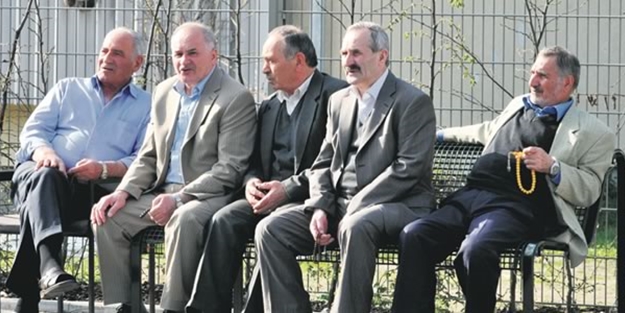 Yüz binlerce emekliye ek ikramiye