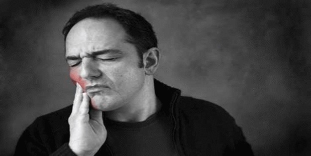 Yüz felci geçiren bir kişi nasıl anlaşılır?