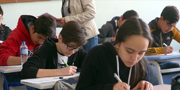 Yüz yüze lise sınavına girmek istemeyenler ne yapacak? 9, 10 ve 11. sınıfların yüz yüze sınavları nasıl yapılacak?