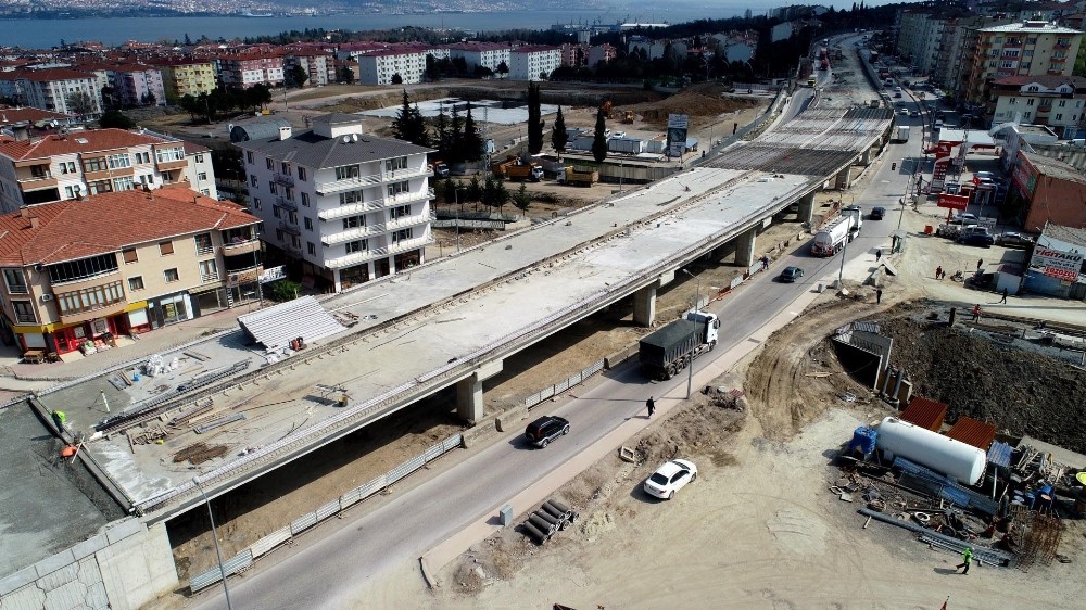 Yüzbaşılar köprülü kavşağı yenileniyor 