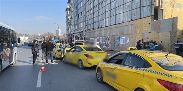 Yüzde 40 zam da değiştirmedi! Aynı bahaneyi öne süren taksicinin aracı bağlandı