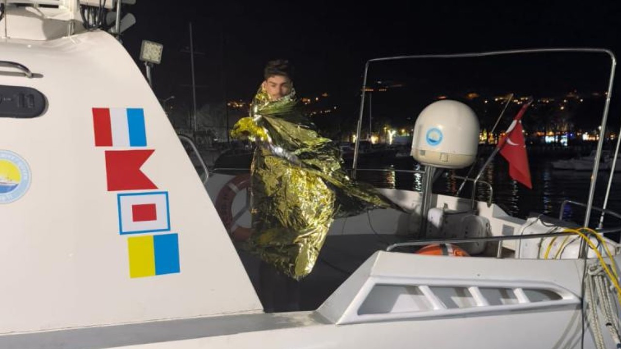 Yüzerek yurt dışına çıkmaya çalıştı!