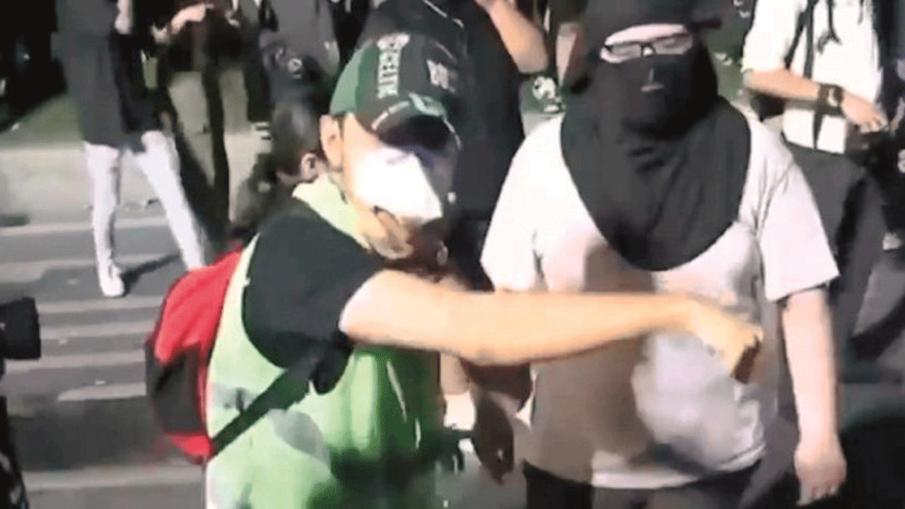 Yüzünü kapatan utanmaza bakın! CHP mitinginde Müslümanlara skandal tehdit