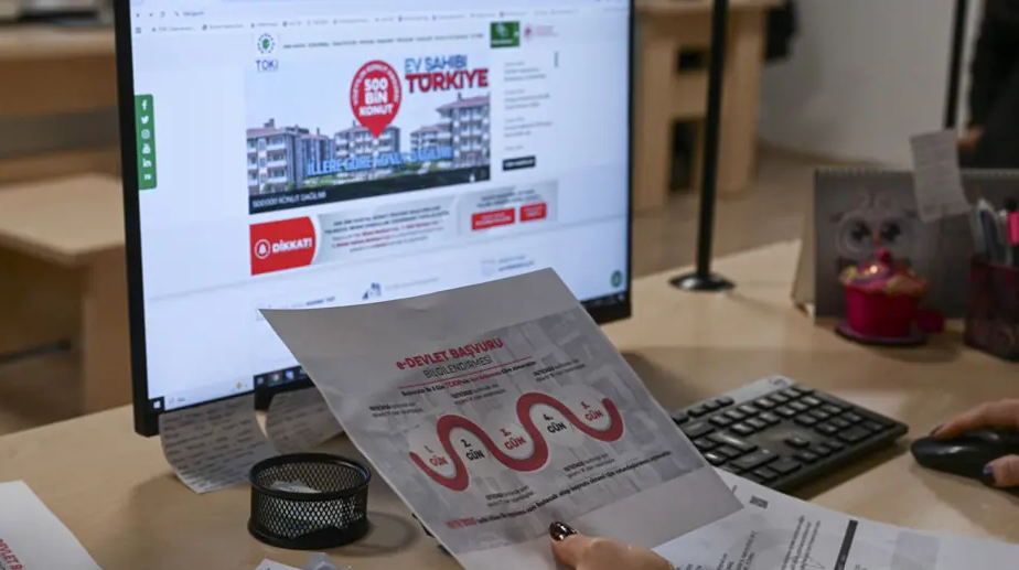 Yüzyılın Konut Projesi’ne büyük ilgi! Başvurular başlamadan telefonlar kilitlendi, çağrılar ikiye katlandı!