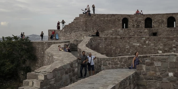 Yüzyıllardır dimdik ayakta: Ankara Kalesi