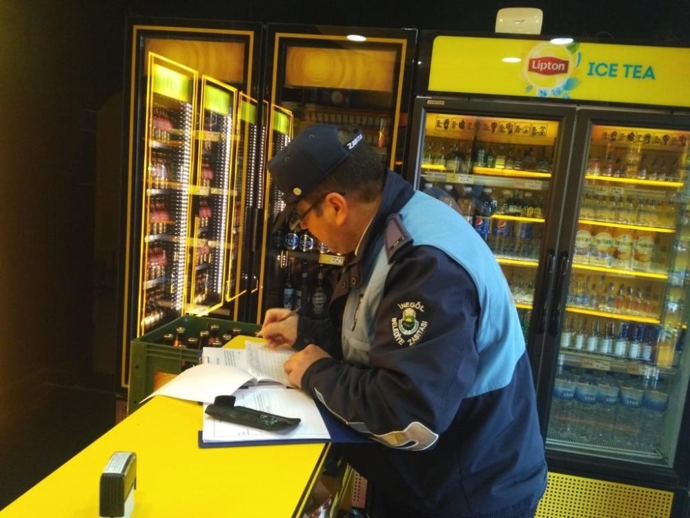Zabıta denetimlerine devam ediyor 