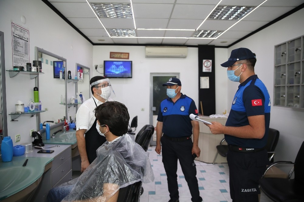 Zabıta ekipleri kuaför, taksi durakları, yeme-içme mekanları ve kahvehanelere denetim yaptı 