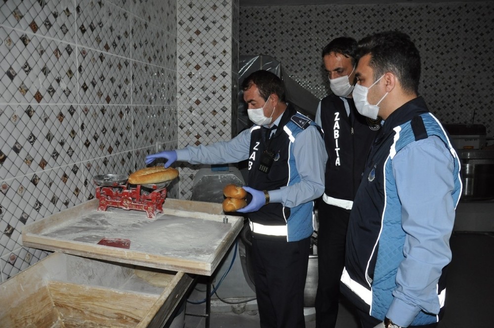 Zabıta hem denetledi hem de bilgilendirdi 
