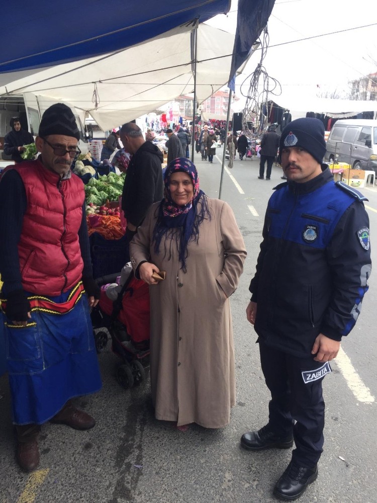 Zabıta kayıp cüzdanı sahibine teslim etti 