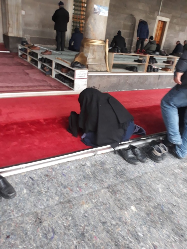 Zabıtadan dilenci operasyonu 