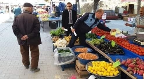 Zabıtadan fiyat etiket ve terazi denetimi 