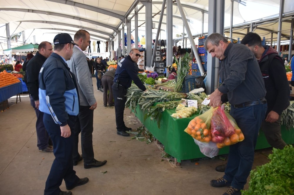 Zabıtadan pazaryerlerinde temizlik denetimi 
