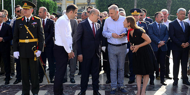 Zafer Bayramı töreninde 'Zeydan Karalar' krizi! Adana Valisi kabul etmedi