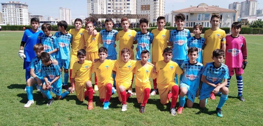 Zafer Bayramı U-13 Futbol Turnuvası tamamlandı 