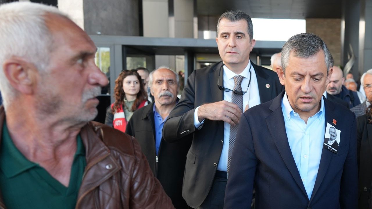 Zafer Partili abisi itiraf etti! Özgür Özel’e saldıran kişi koyu Atatürkçü çıktı