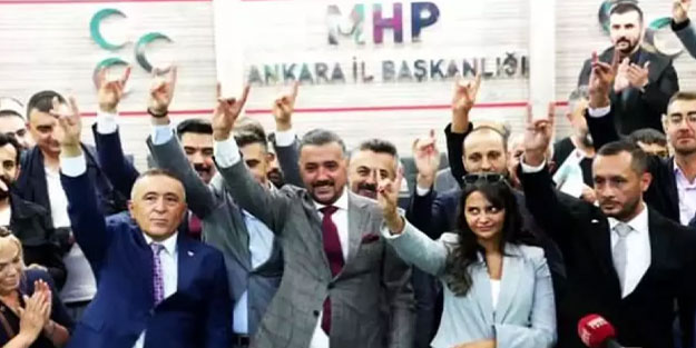 Zafer Partisi'nden istifa edip MHP'ye katıldılar