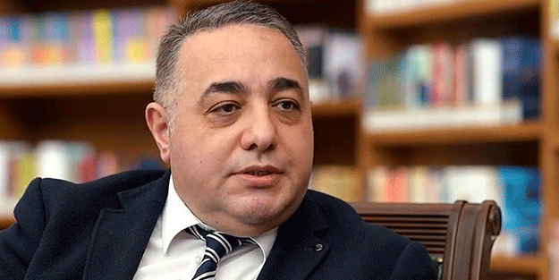 Zafer Şahin Obama'nın ekibini yazdı! İşte sosyal medyadaki seçim oyunu