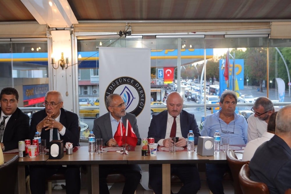 Zaferler ayı Ağustos 