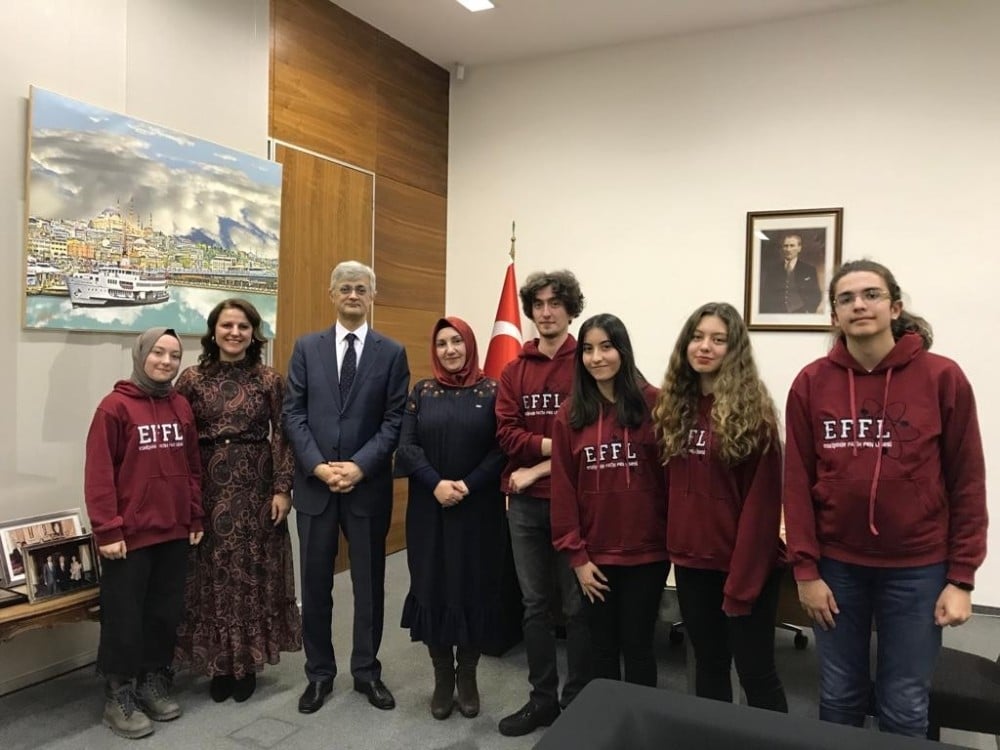 Zagreb Büyükelçisi Hızlan, Eskişehir Fatih Fen Lisesi proje ekibini kabul etti 