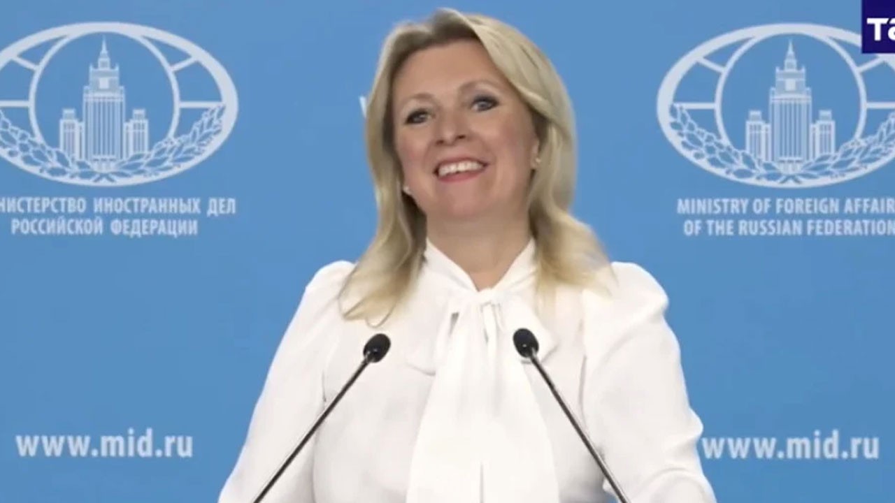 Zaharova Zelenskiy'e dümdüz gitti