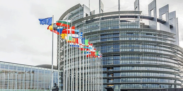 ‘Zalimden adalet beklemek zulme ortak olmaktır’