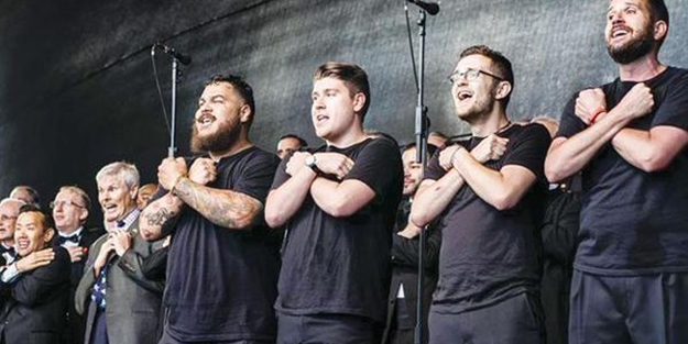 Zaman'dan eşcinsellere destek!