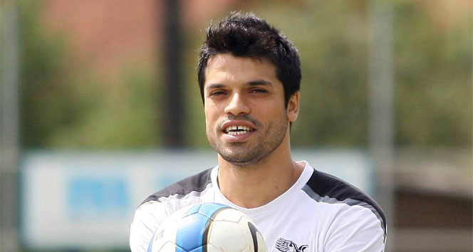 Zan’ın yengesi Türkiye’ye giremedi