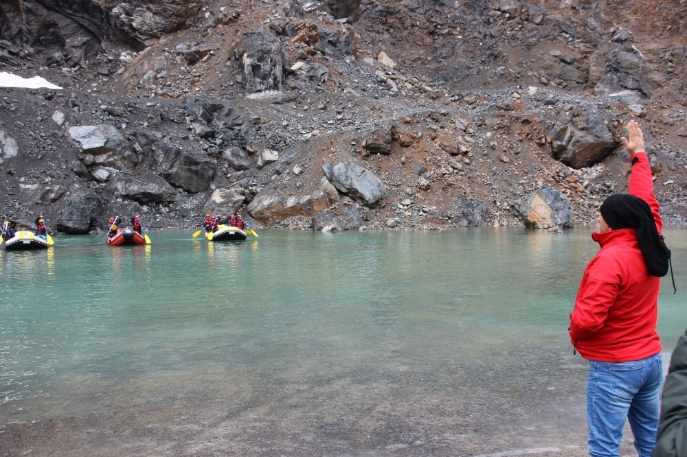 Zap Suyunda Rafting Şampiyonasına hazırlanıyorlar 