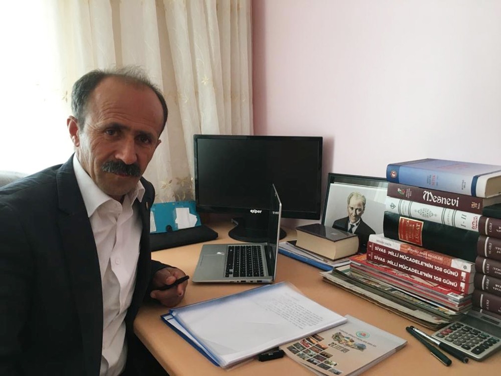 Zaralı çiftçilerden ‘Sizin için üretiyoruz, evinde kal Türkiye’ klibi 