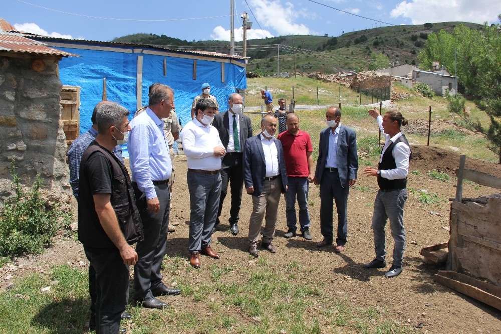Zaralı üreticiler ziyaret edildi 