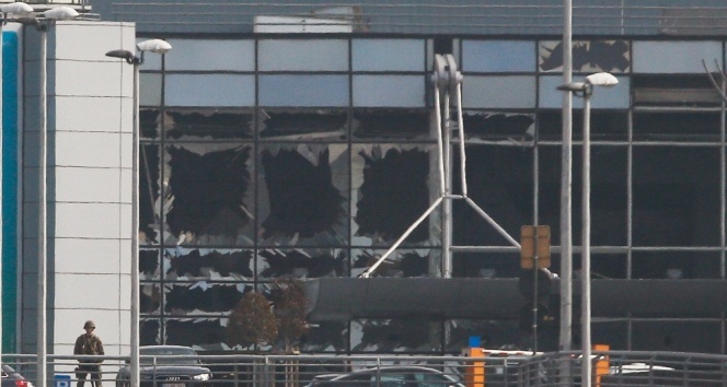 Zaventem Havalimanı salı gününe kadar kapalı