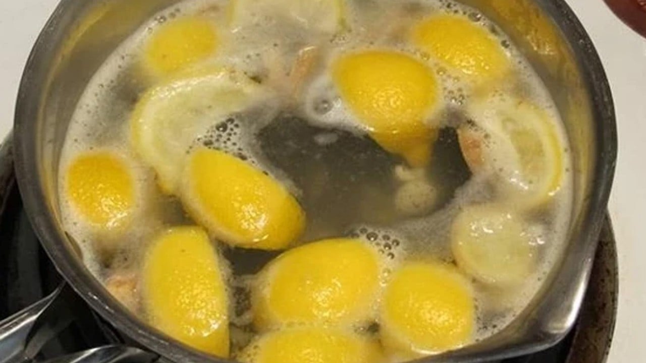 Zayıflatan kür: Haşlanmış limon suyu! Her günü için etkili olan içecek: kısa sürede bıcak gibi kesti