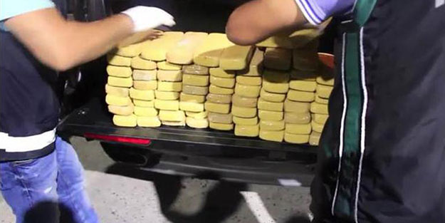 Zehir tacirlerine büyük darbe! 25 kilogram ele geçirildi