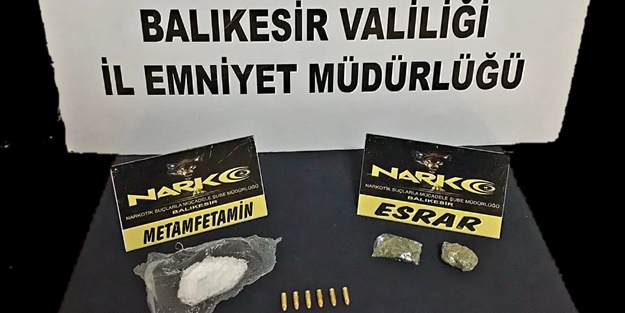 Zehir tacirlerine operasyon: 14 şüpheli enselendi
