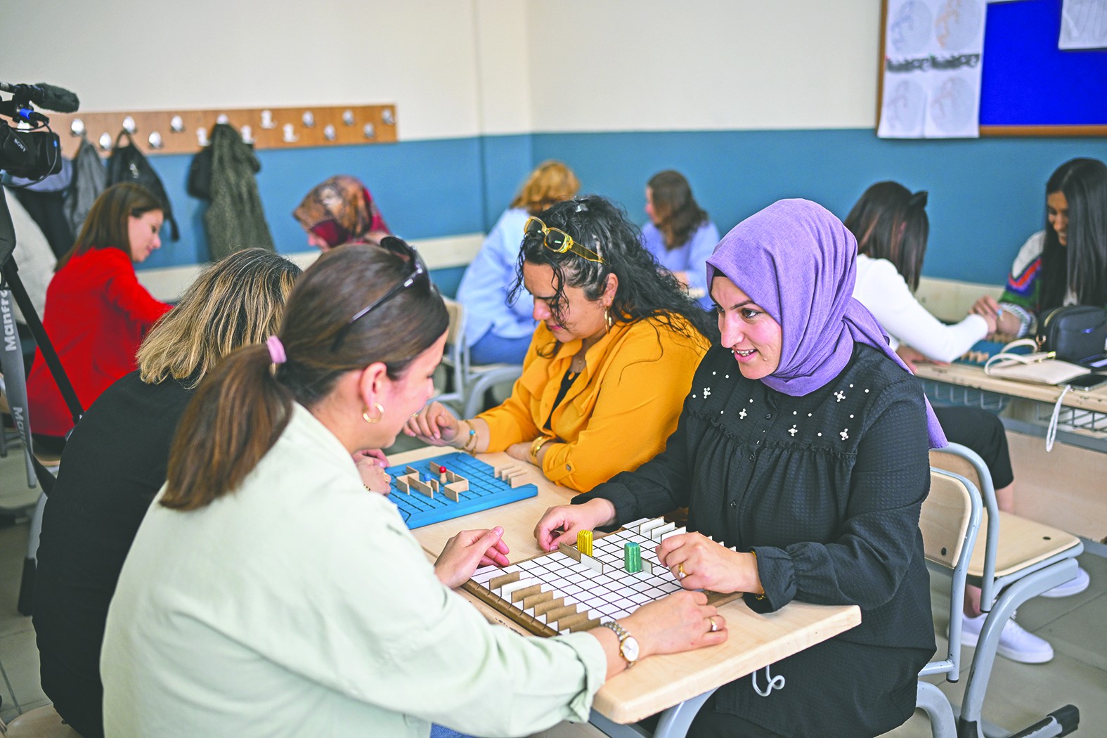 Zeka oyunları öğrenen anneler evde çocuklarına rakip oldu