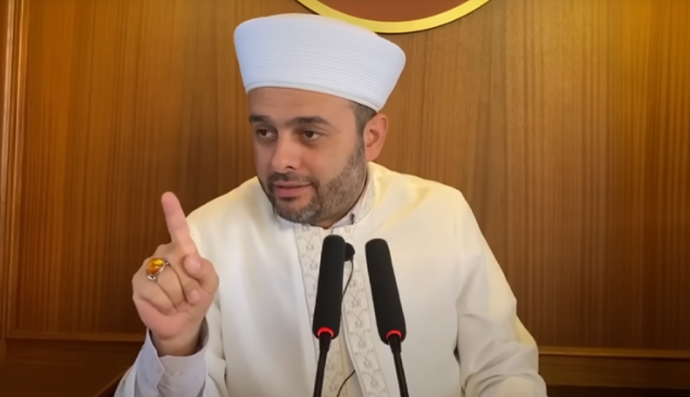 Zekanın seviyesine bak! ‘Et yiyecekseniz kasapta var! Hayvanlara eziyet etmeyin!’ Halil Konakçı’dan Leman Sam’a ayar