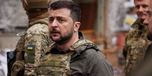 Zelenskiy 2 görevliye acımadı