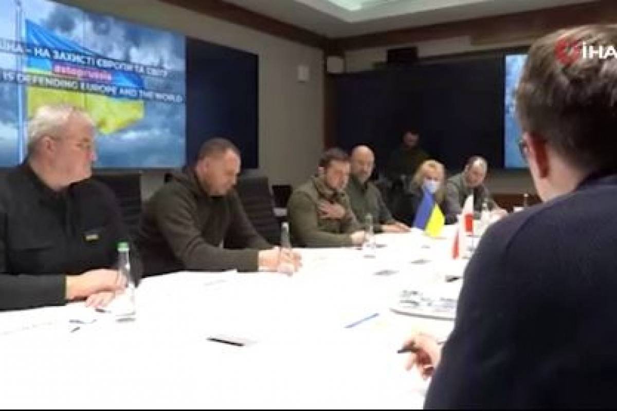 Zelenskiy Polonya, Slovenya ve Çekya Başbakanları ile Kiev'de bir araya geldi