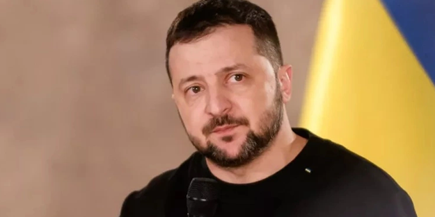 Zelenskiy temizliğe devam ediyor: Danışmanları ve yardımcısını görevden aldı