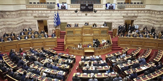 Zelenskiy'den büyük skandal... Türkleri katleden terör örgütüne övgüler dizdi