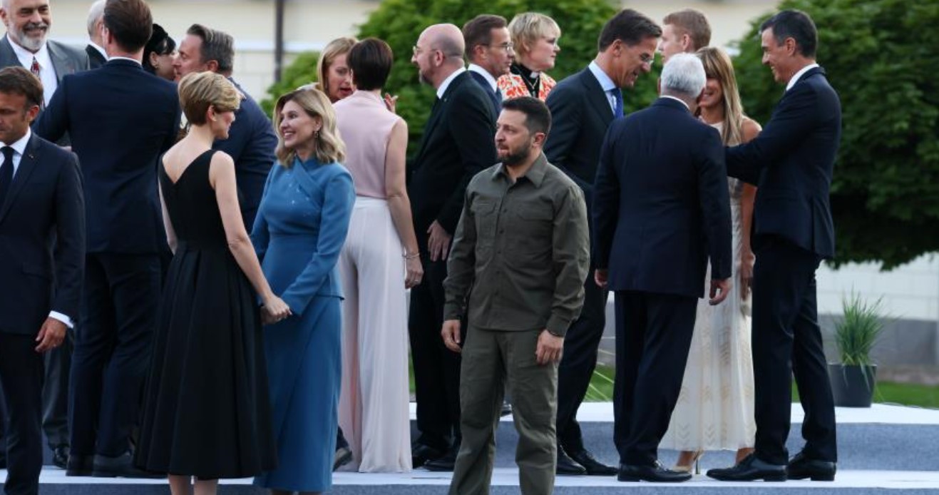 Zelenskiy'in o halini görenler dondu kaldı... Dünya bu fotoğrafı konuşuyor!